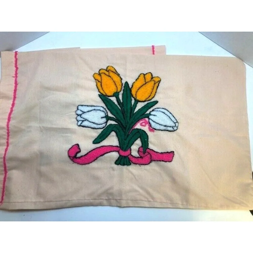 2 Vtg Handmade Pillow Cases‎ Yellow & White Tulips & Pink Bow Loop Puch Stitch